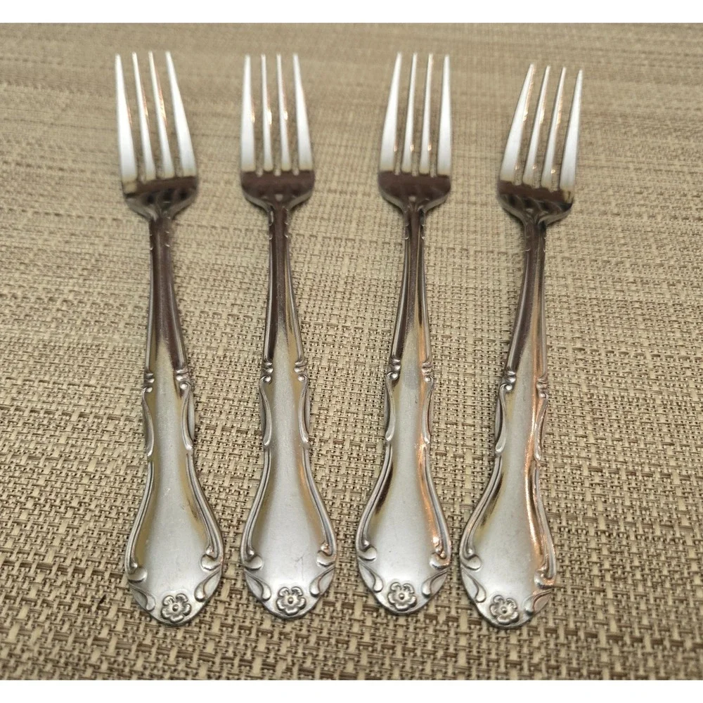 Oneida MELINDA Stainless Silverware Flower Tip Glossy Lot Of 4 Dinner Fork